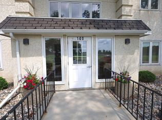 815 Duke Dr APT 102, Grand Forks, ND 58201