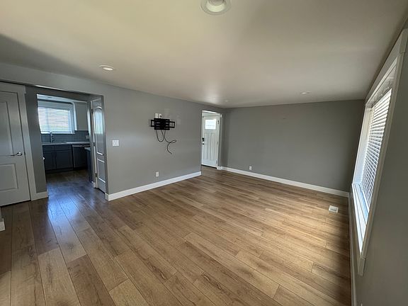 2nd image of 4048 S Bonniewood Dr