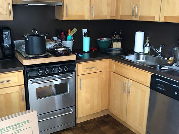 3rd image of 510 E 85th St #11A
