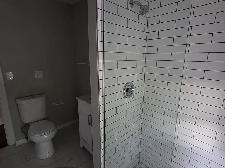 84 Munson St #22 — Photo 6