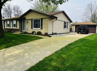 1812 Center Rd, Waukesha, WI 53189