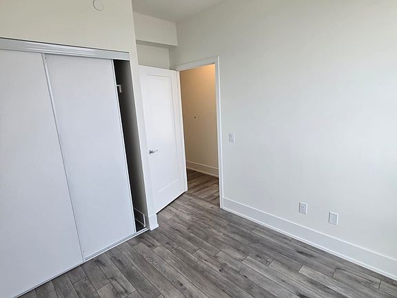 4th image of 89 Church St #4204
