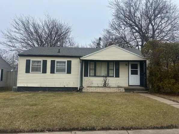 1167 Lorraine Ave, Waterloo, IA 50702