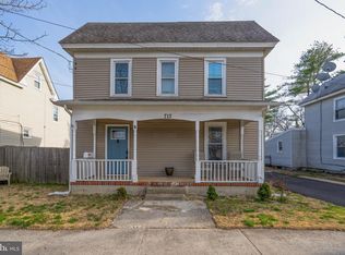713 E Broad St #E, Millville, NJ 08332