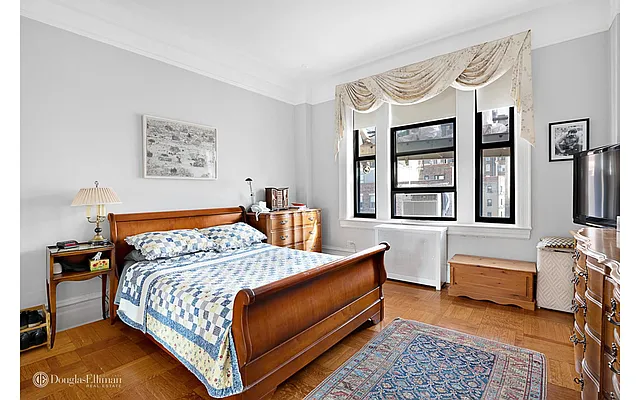Rented by Douglas Elliman | media 4