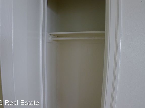 5th image of 2125 Hearst Ave APT 02