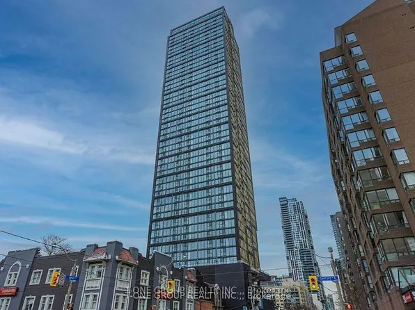 319 Jarvis St #902, Toronto, ON M5B 2C2