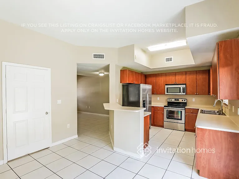 8910 SW 220th Ln — Photo 6