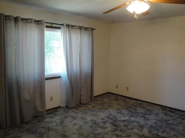 632 Lunar Ln — Photo 11