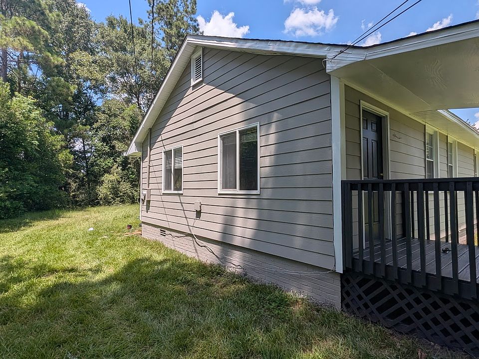 2nd image of 603 Pine Ridge St
