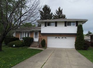 6700 York Rd, Parma Heights, OH 44130