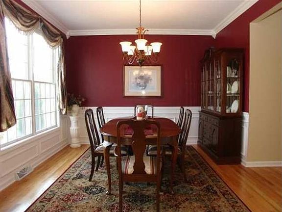 4th image of 6 Canopy Ln