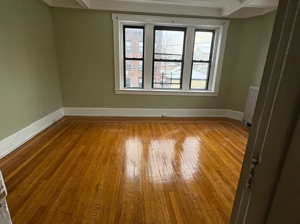 387 4th Ave W APT 3, Newark, NJ 07107