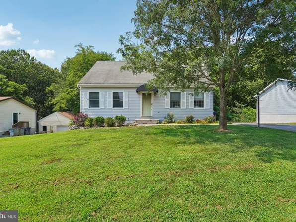 7258 Pommel Dr, Sykesville, MD 21784