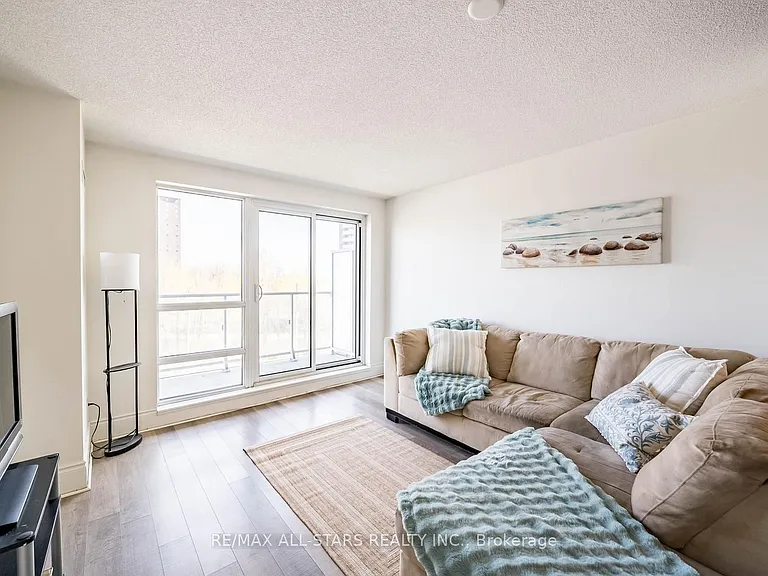 2015 Sheppard Ave E #407 — Photo 7