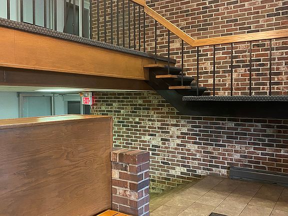 3rd image of 1121 W Ogden Ave APT 258