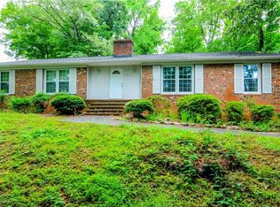 121 Green Valley Rd, Greensboro, NC 27403