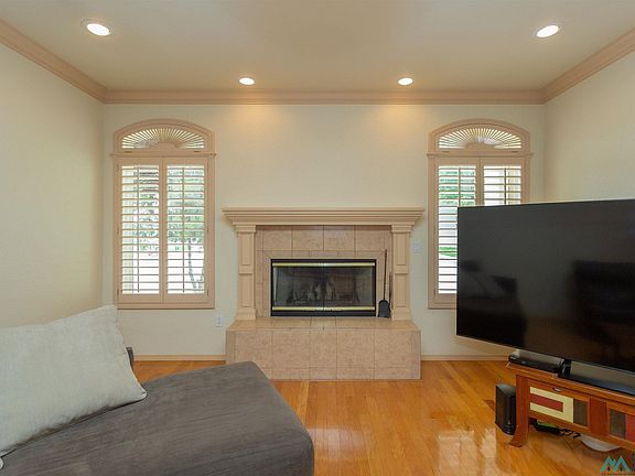 5th image of 2716 N Pennsylvania Ave APT 52