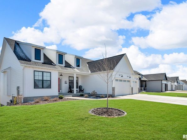6997 Matthews Pass, Bettendorf, IA 52722