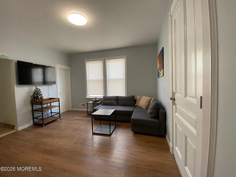 95 Cooper Ave #1 — Photo 6
