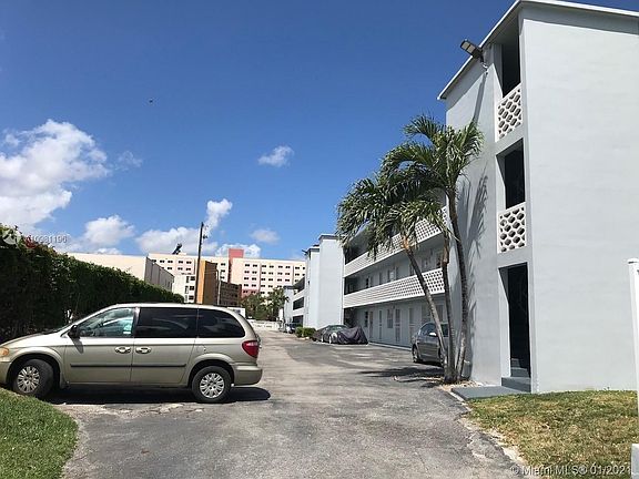2nd image of 1610 NW North River Dr APT 306