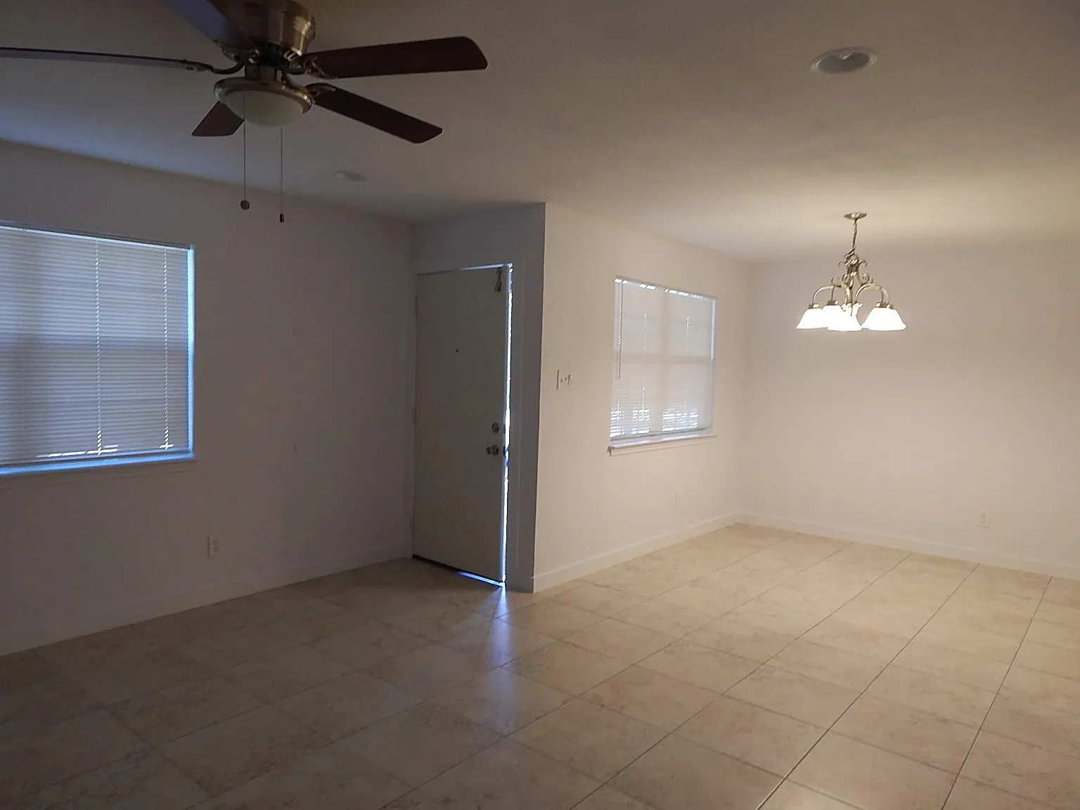 3 bed, 2.0 bath, 1212 sqft, $1,650 — Photo 3