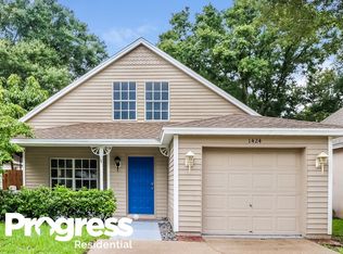 1424 Dew Bloom Rd, Valrico, FL 33594