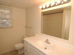 5007 Country Club Cir APT 14, Ralston, NE 68127