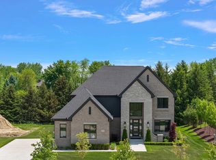 57032 Veridian Blvd, Washington, MI 48094