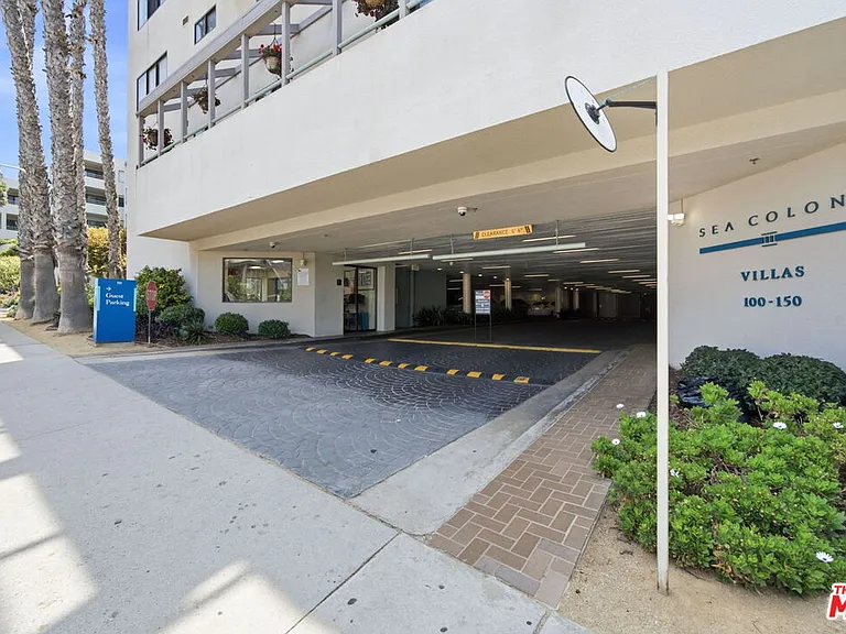 122 Ocean Park Blvd #507 — Photo 33