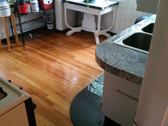 5th image of 9514 Edmund Ave