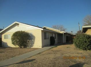 1224 Dolores St #A, Bakersfield, CA 93305