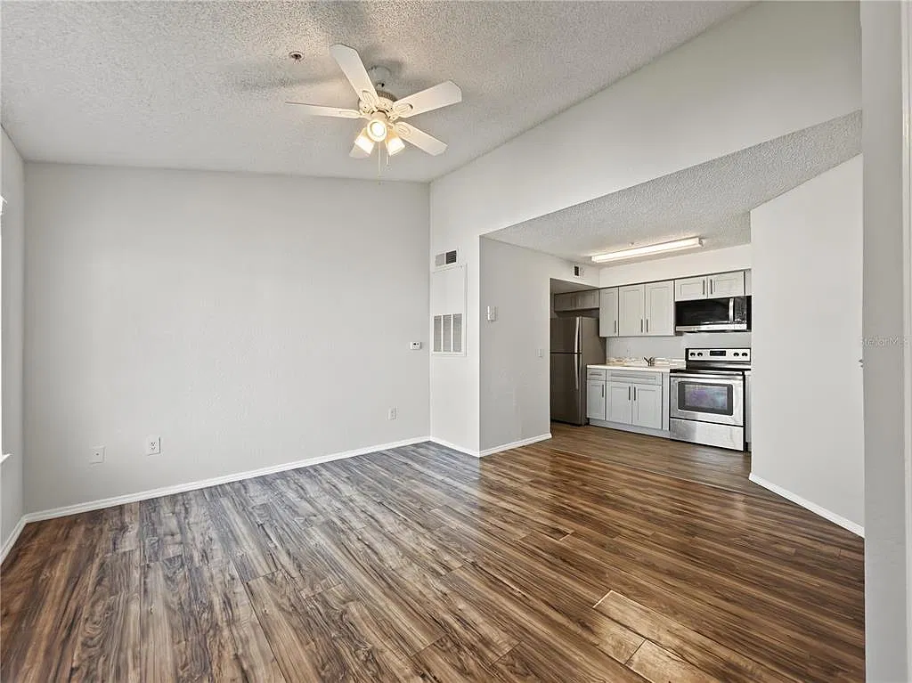 1 bed, 1.0 bath, 530 sqft, $1,350 — Photo 3