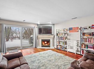 240 Marina Ct UNIT 20, Waterford, WI 53185