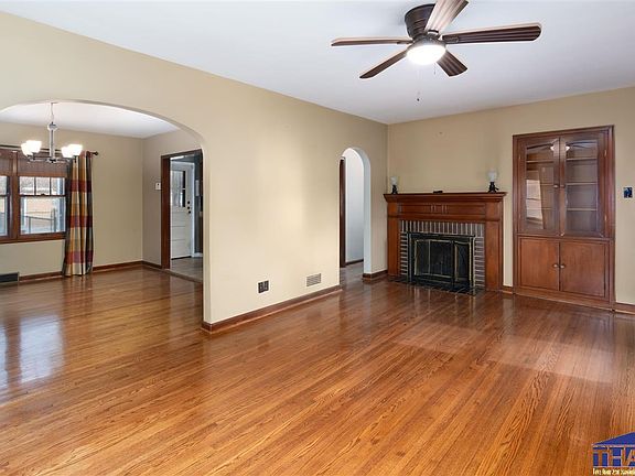 4th image of 8210 Wabash Ave