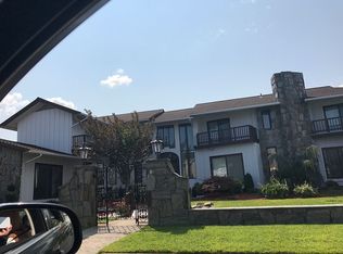 426 N Exeter Ave, Margate, NJ 08402