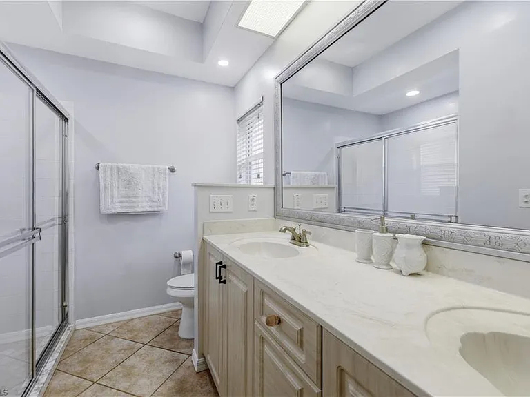 5778 Greenwood Cir — Photo 23