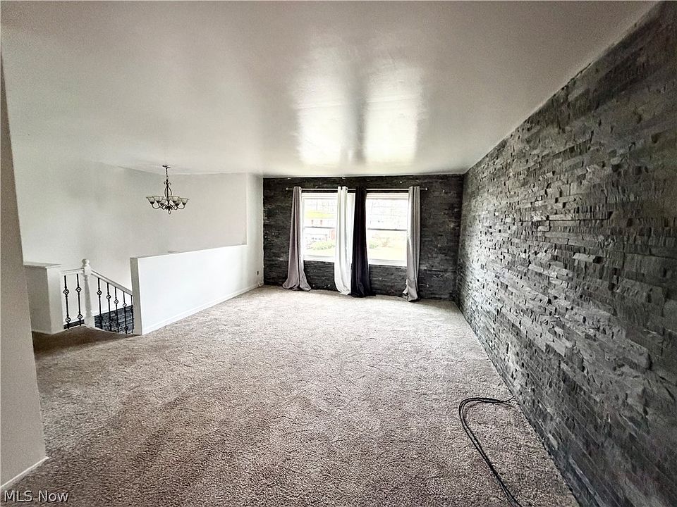 1766 Arthur Dr NW, Warren, OH 44485 | Zillow