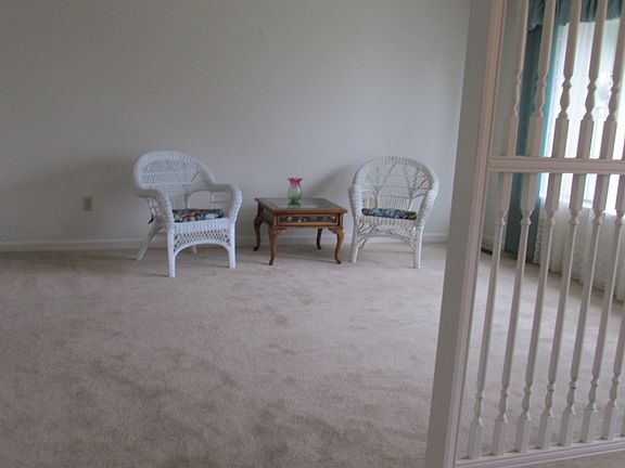 2nd image of 4981 Brentridge Pl NE