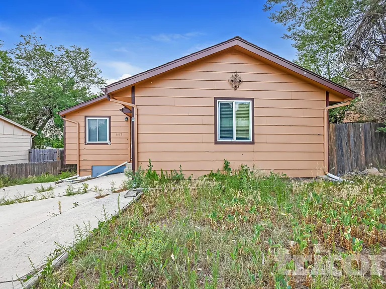 7075 White Mountain Dr — Photo 1