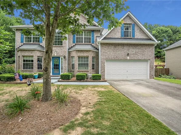 125 Farm Valley Dr, Canton, GA 30115