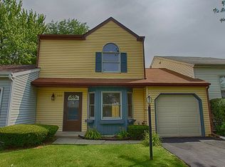 2304 Linden Dr, Woodstock, IL 60098