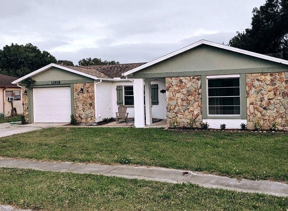 1st image of 12918 Buckhorn Dr