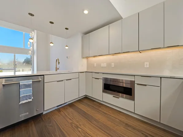 512 Gordon St #805, Durham, NC 27707