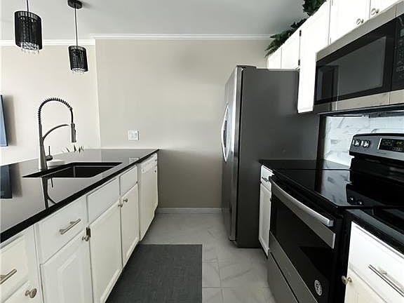 3rd image of 75 Ojibwa Cir #1102