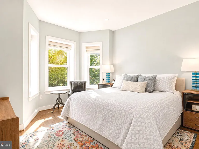 145 Adams St NW #1 — Photo 10