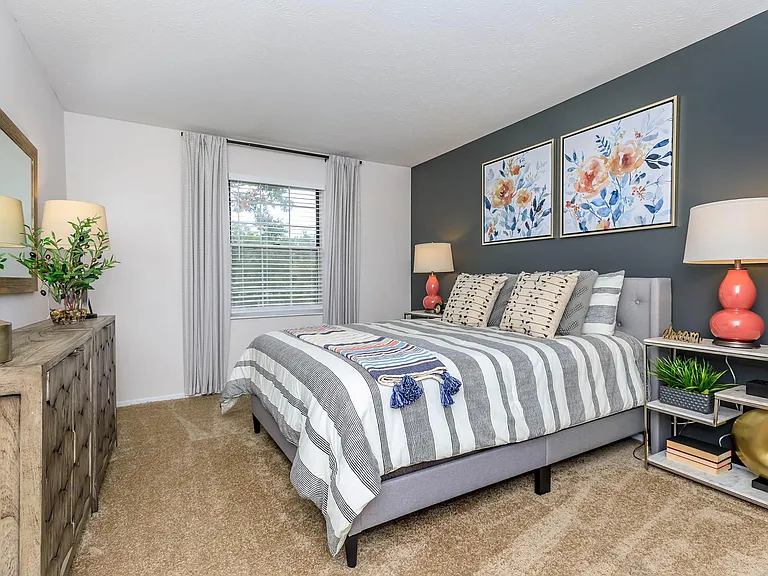 Westchester Townhomes — Photo 22