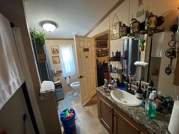 4th image of 1636 N Bridle Path