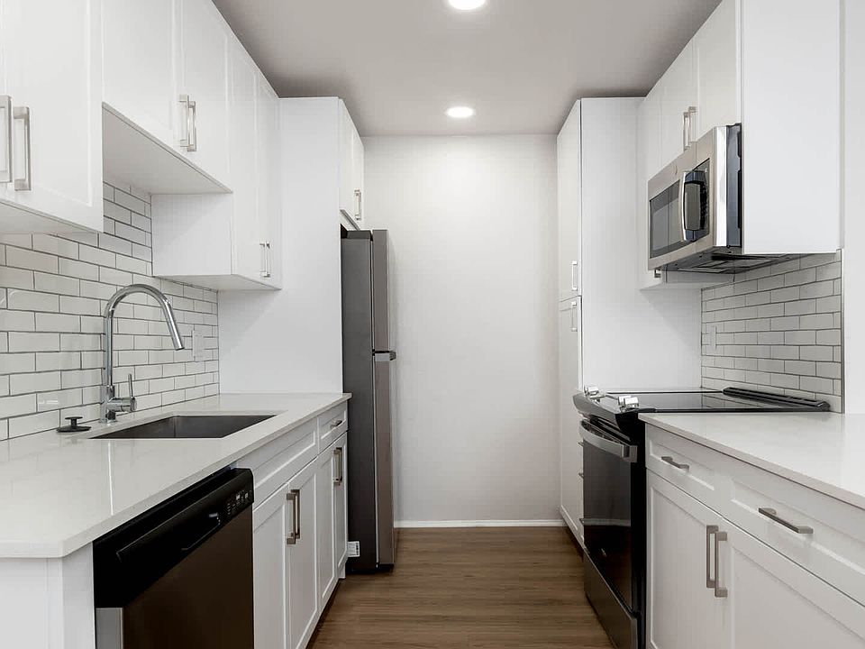Kitchen with Stainless Steel Appliances