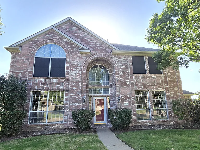 7509 Avalon Dr — Photo 10